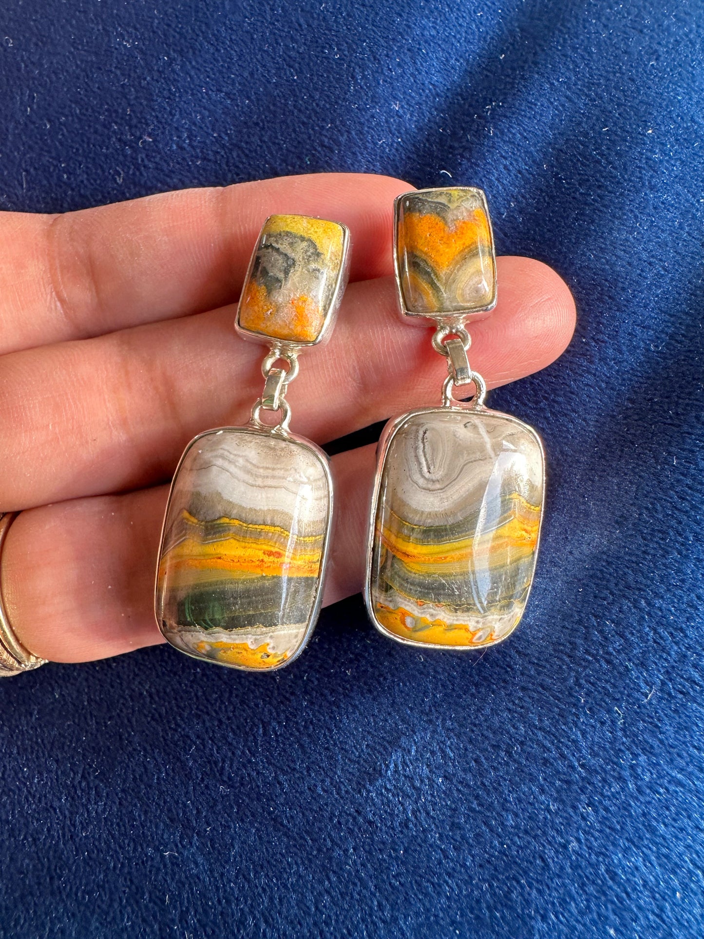 Bumblebee Jasper