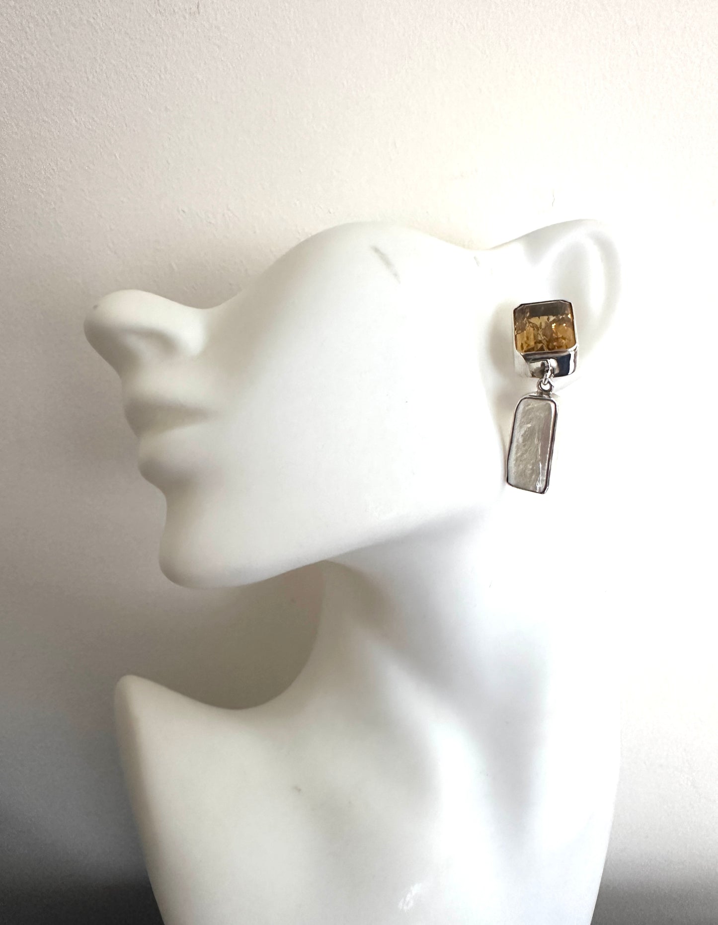 Citrine with Biwa Pearl