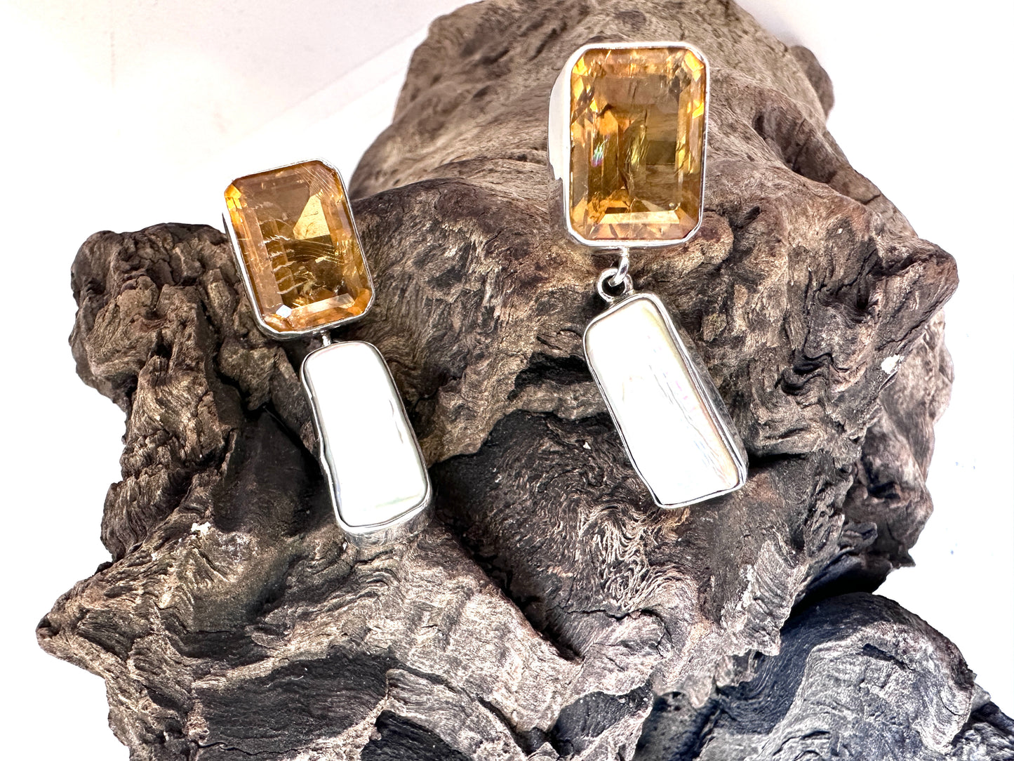 Citrine with Biwa Pearl