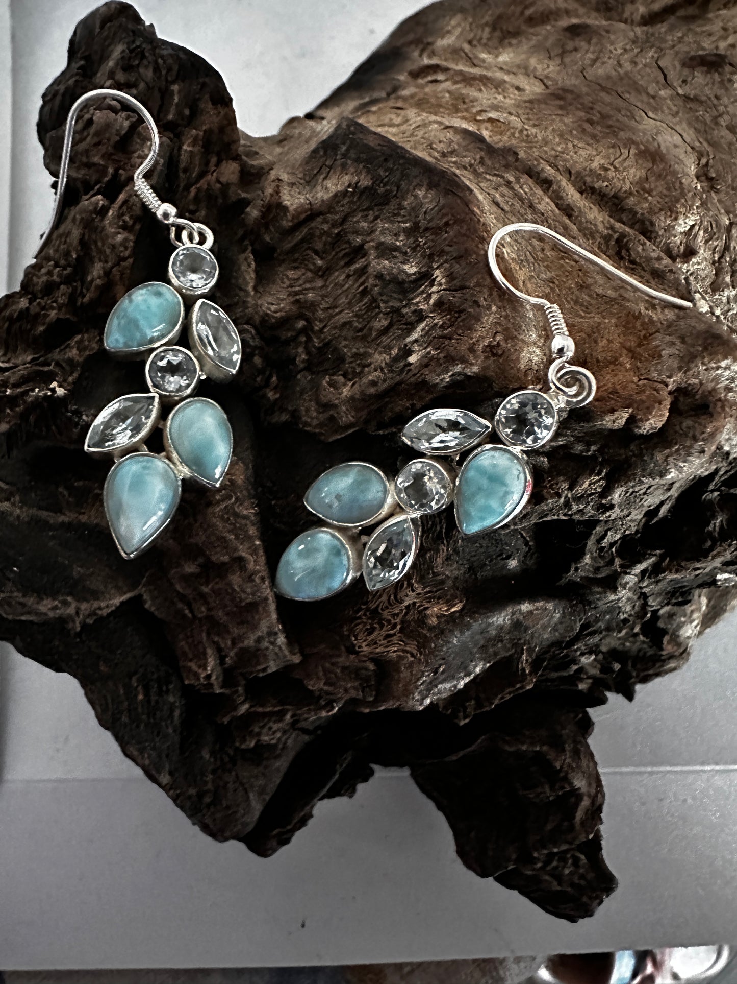 Larimar Vine