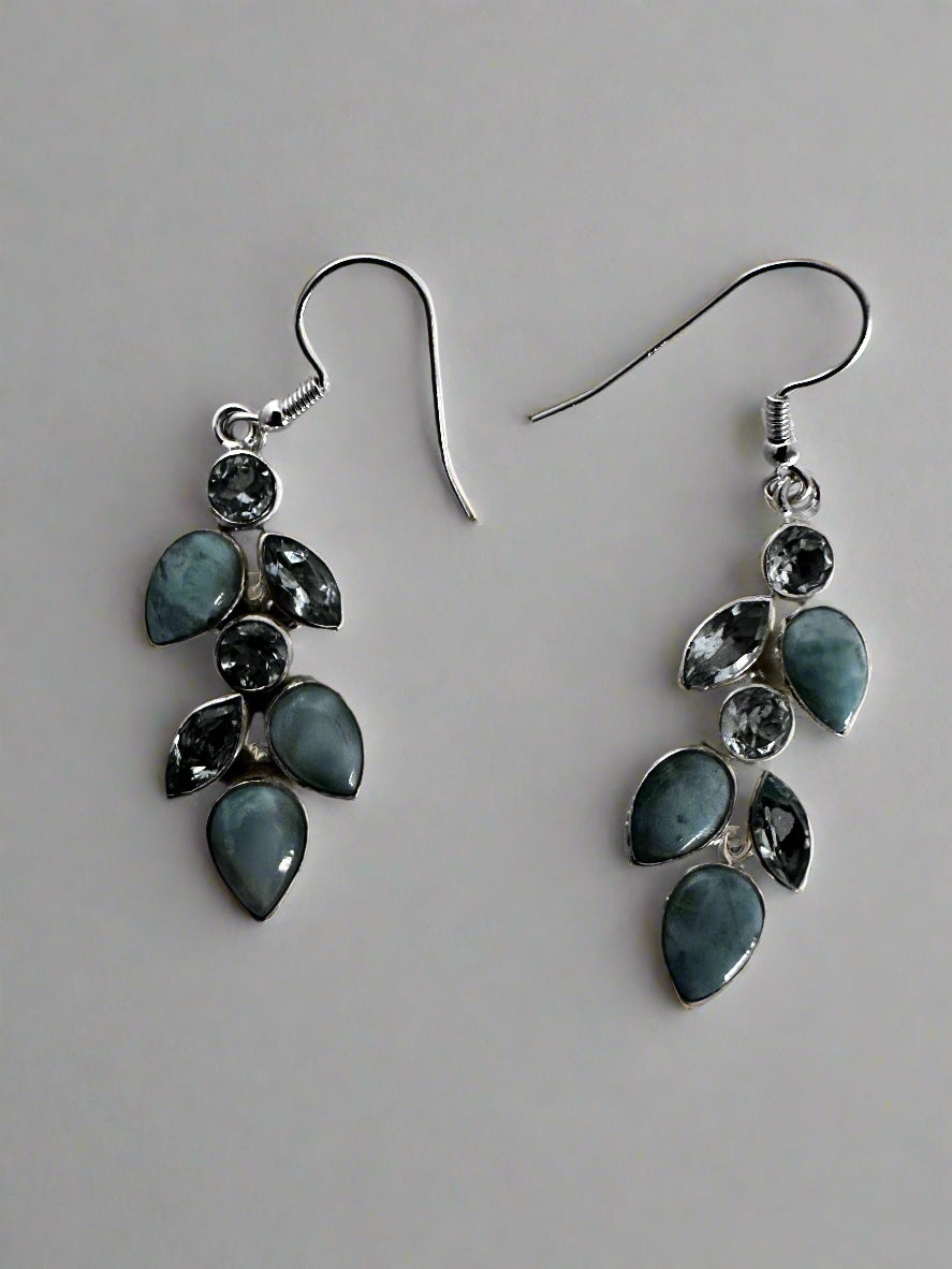 Larimar Vine