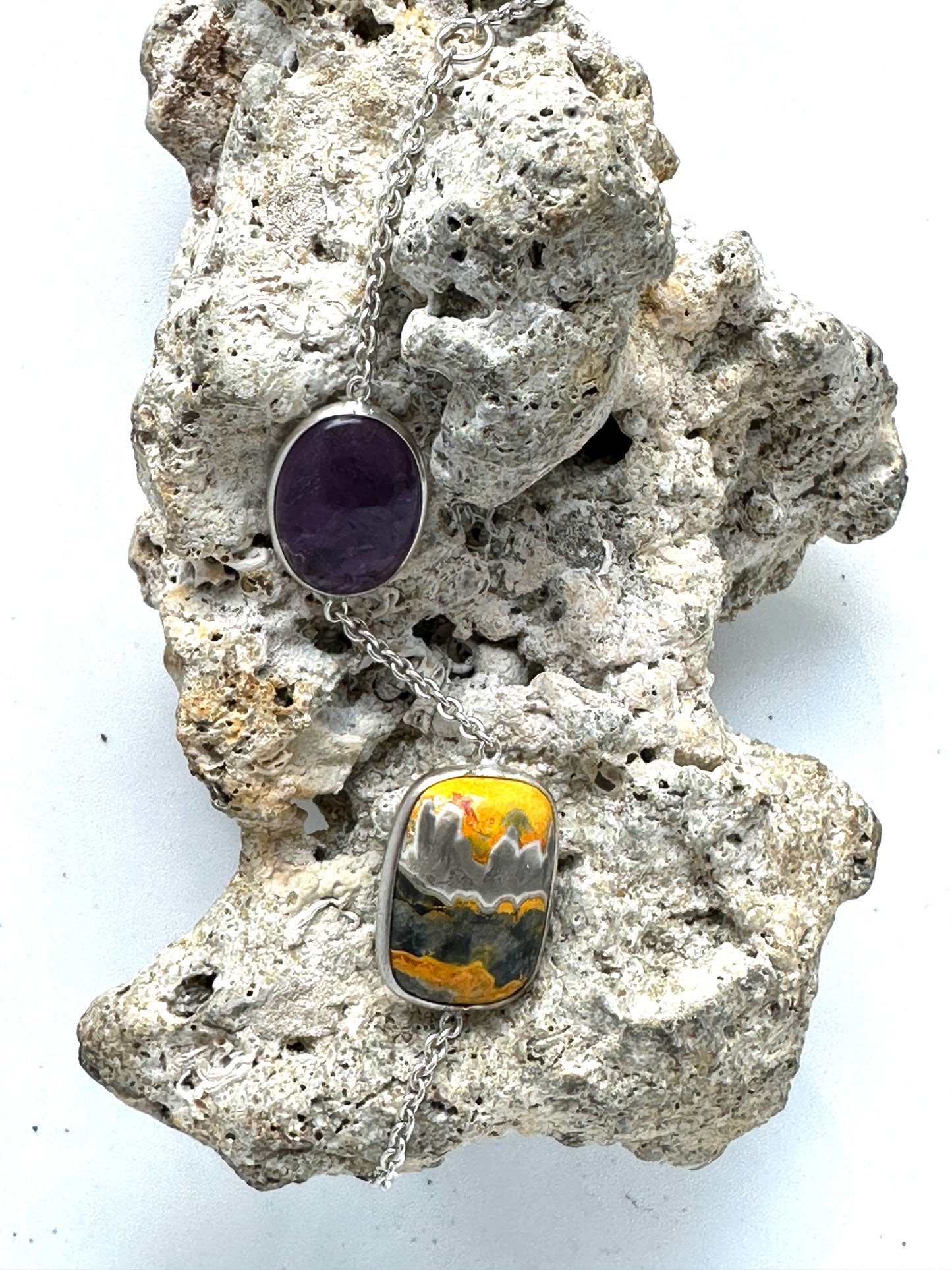 Bumble Bee Jasper