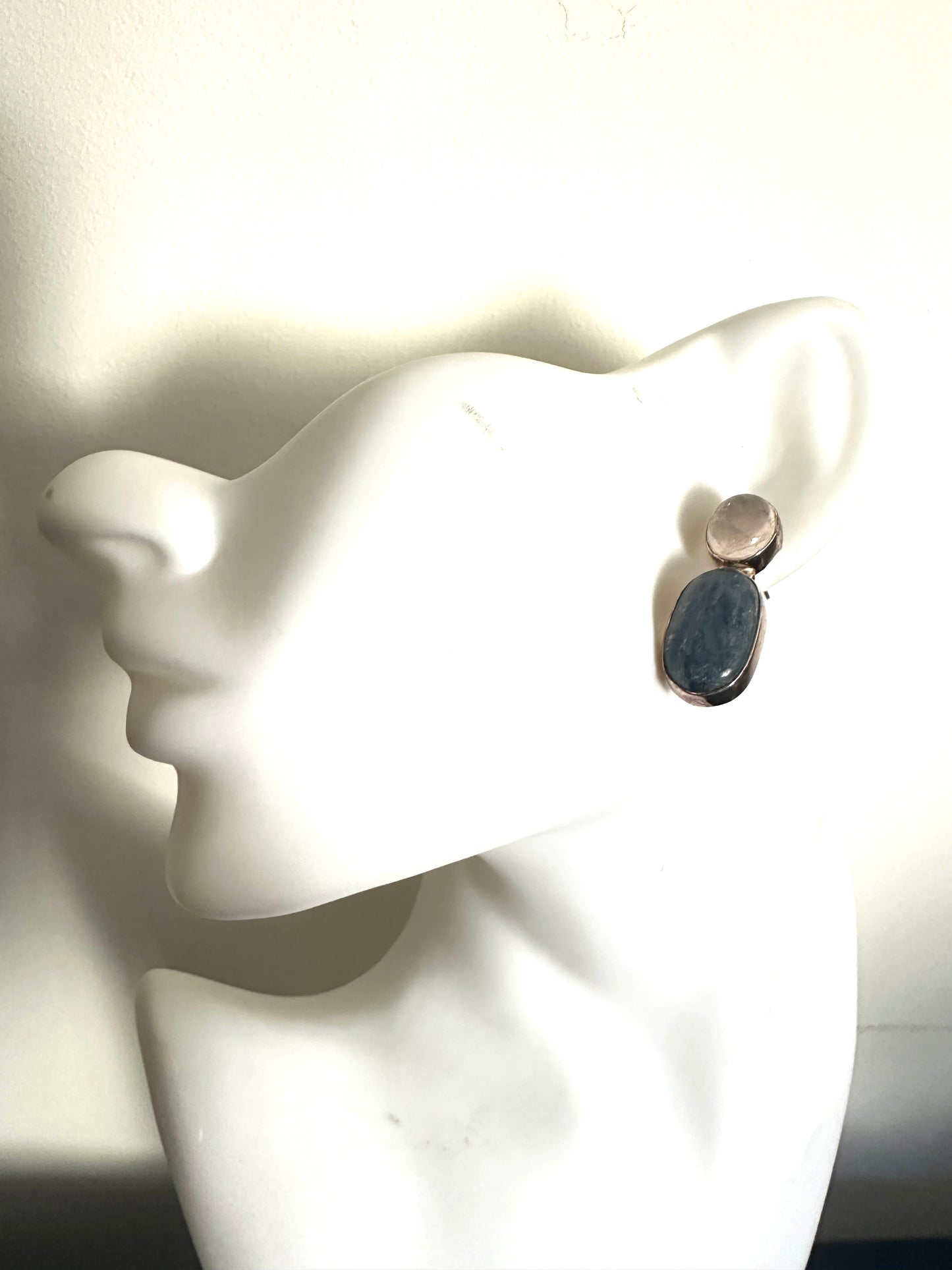 Rose Quartz with Kyanite
