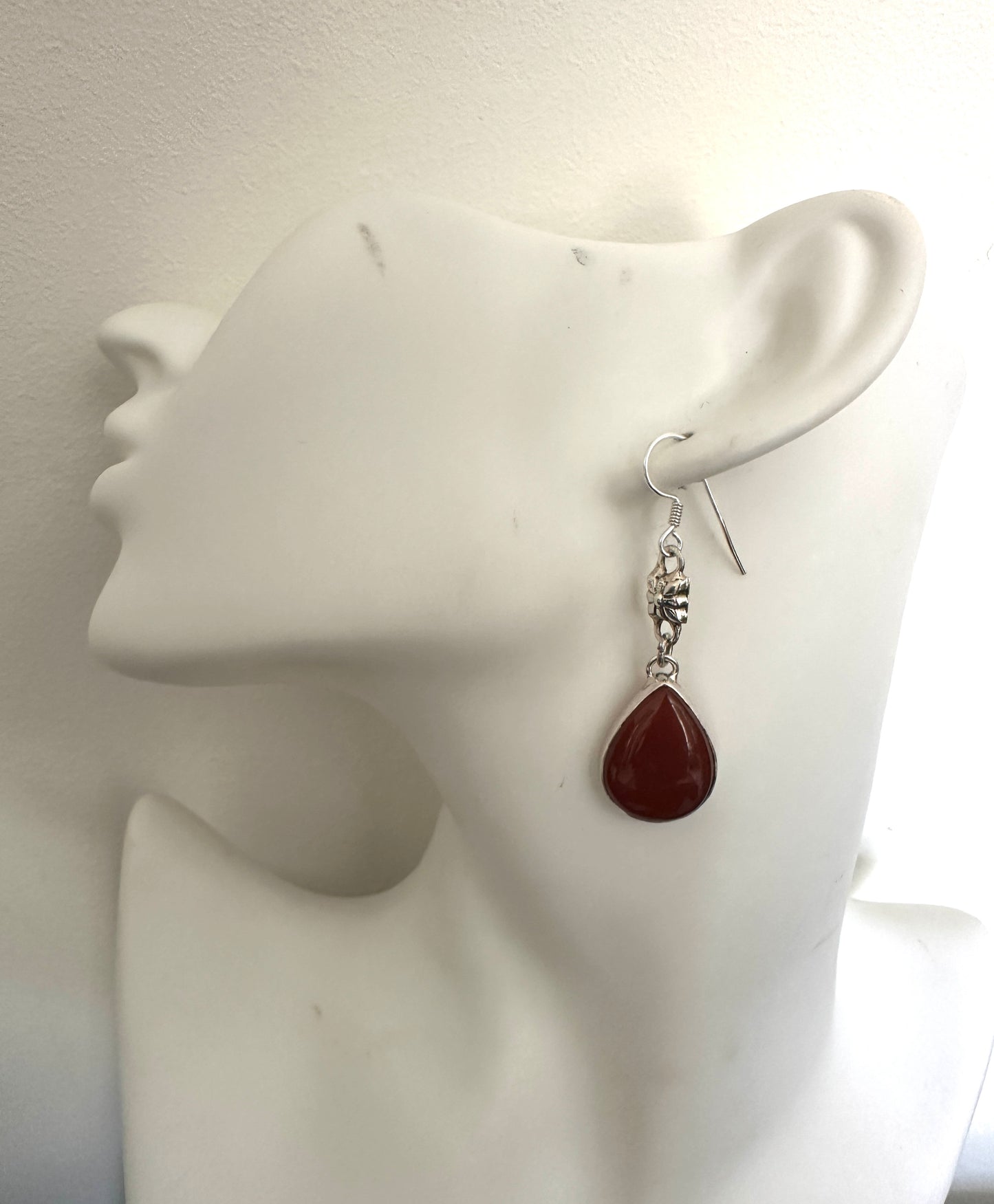 Red Onyx with Silver Bead
