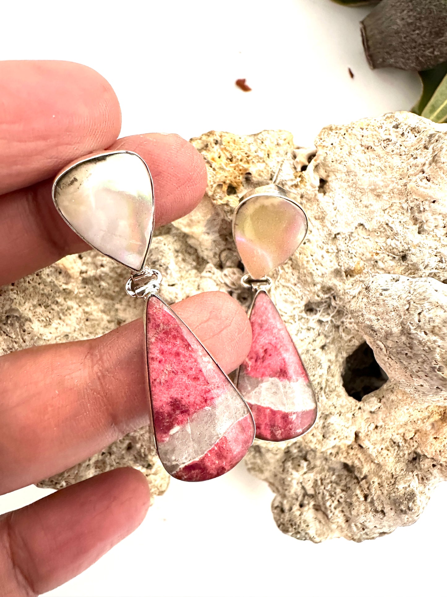 Thulite