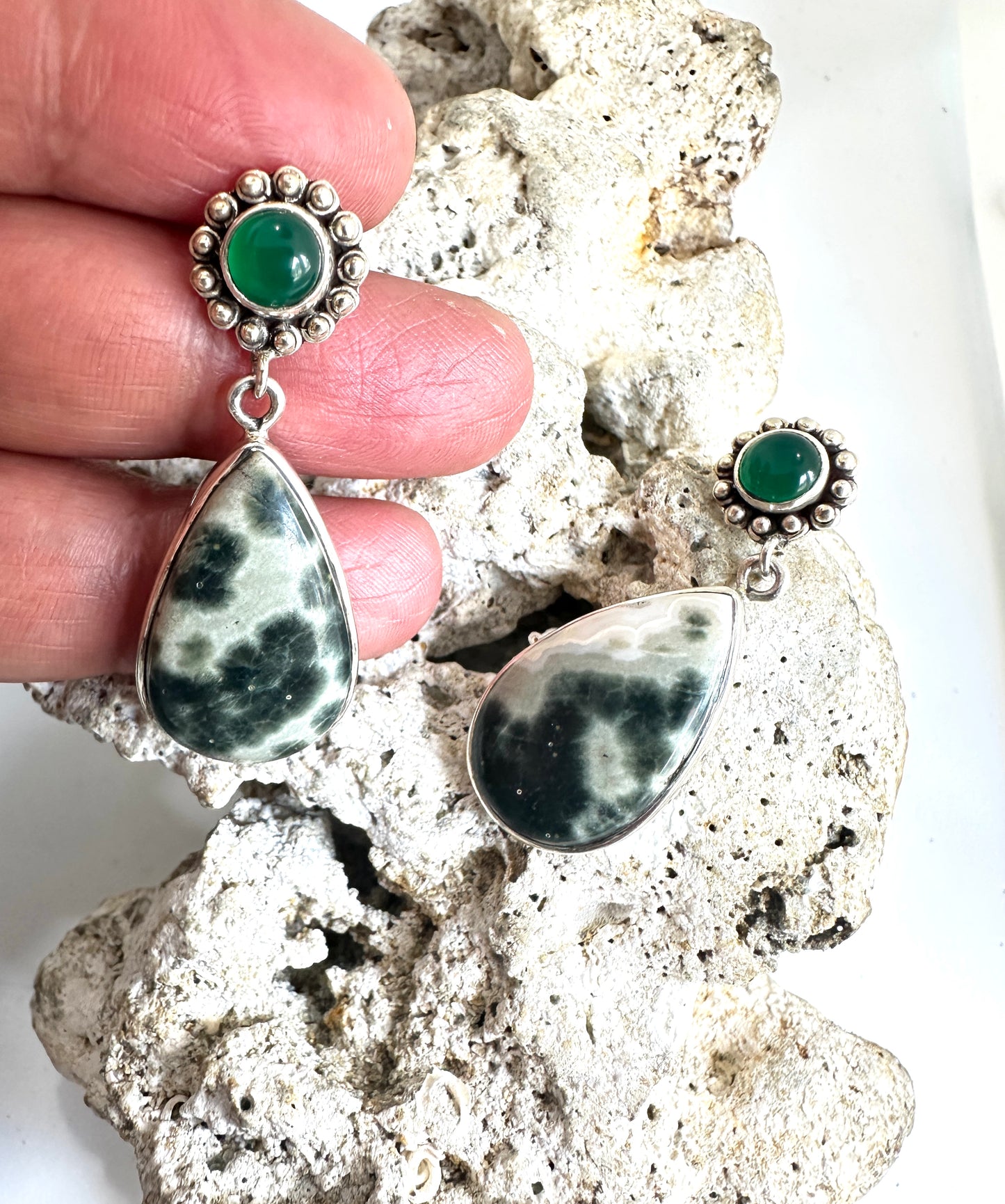 Moss Agate with Green Onyx
