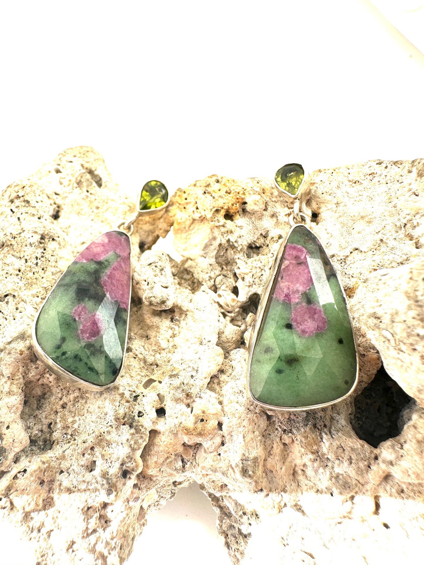 Ruby Zosite with Peridot(Large)