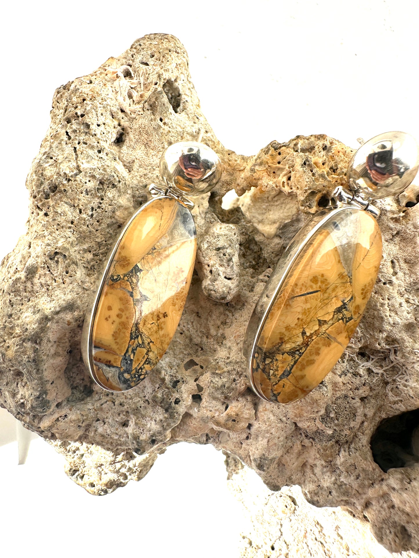 Dessert Jasper with Silver Stud