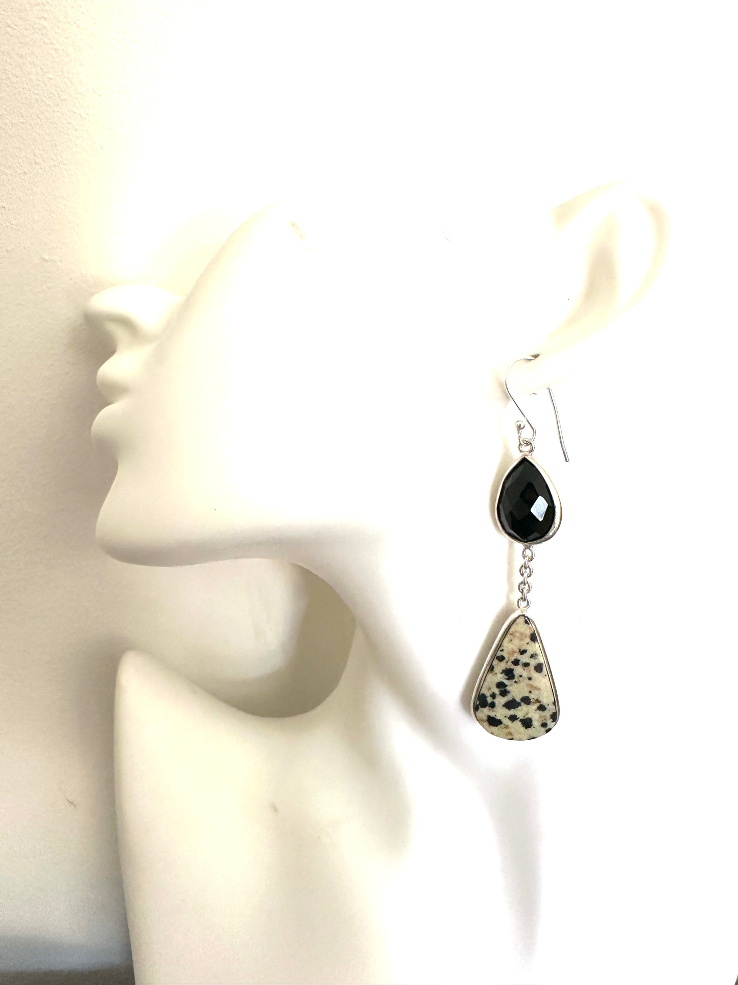 Dalmatian Jasper with Black Onyx