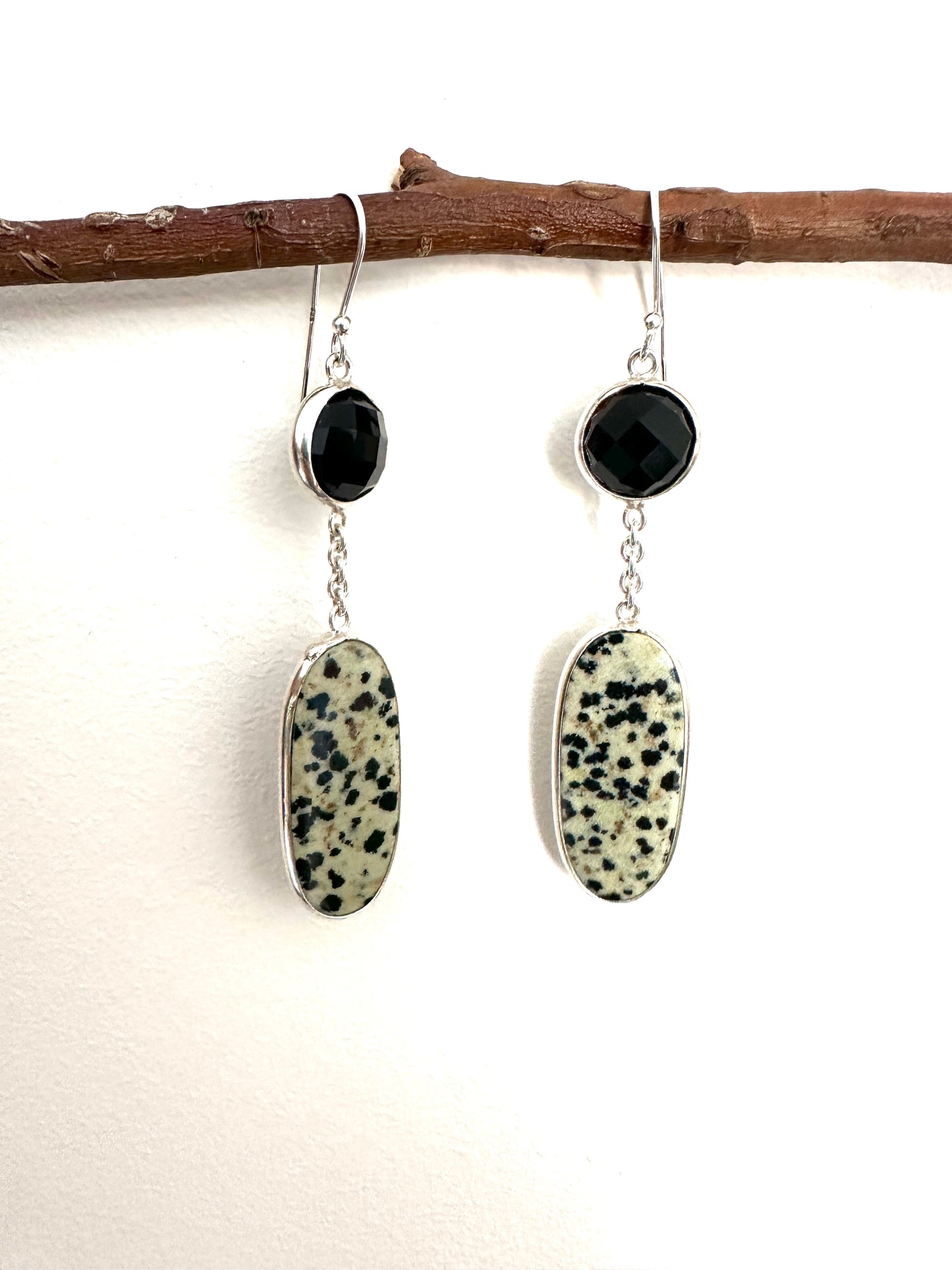 Black Onyx with Dalmatian Jasper