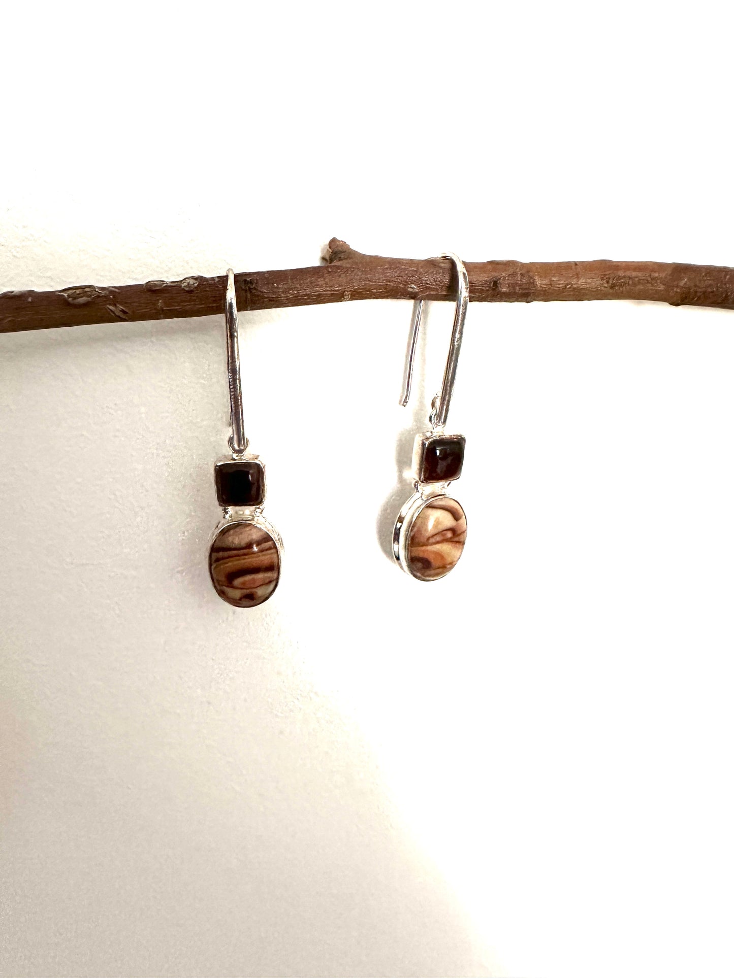 Mookaite Jasper with Tiger eye