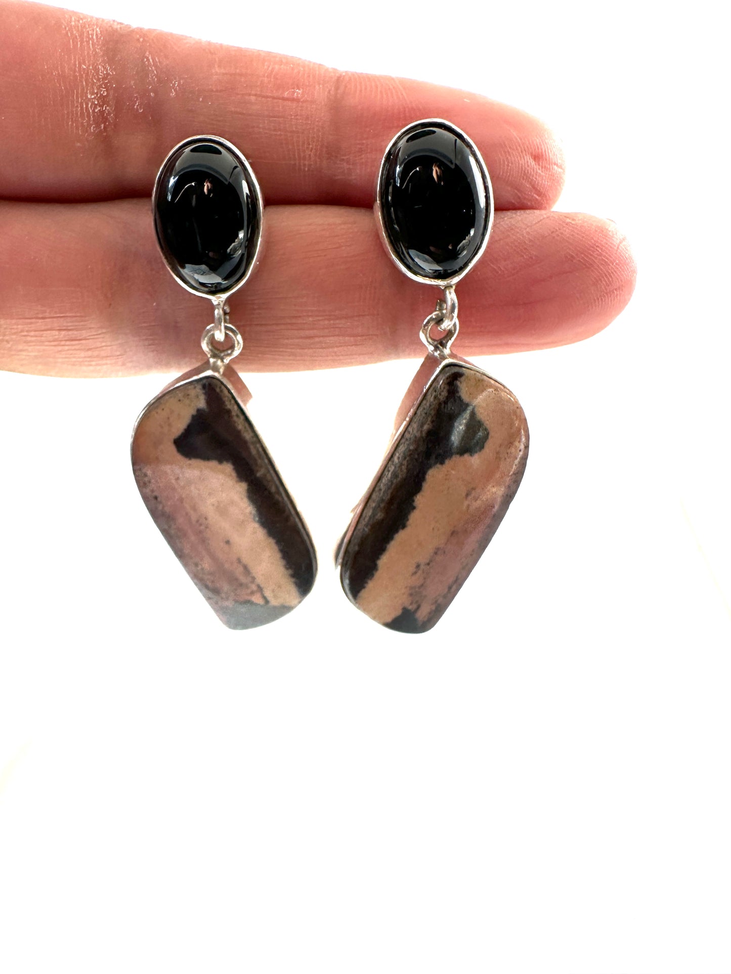 Rhodonite with Black Onyx