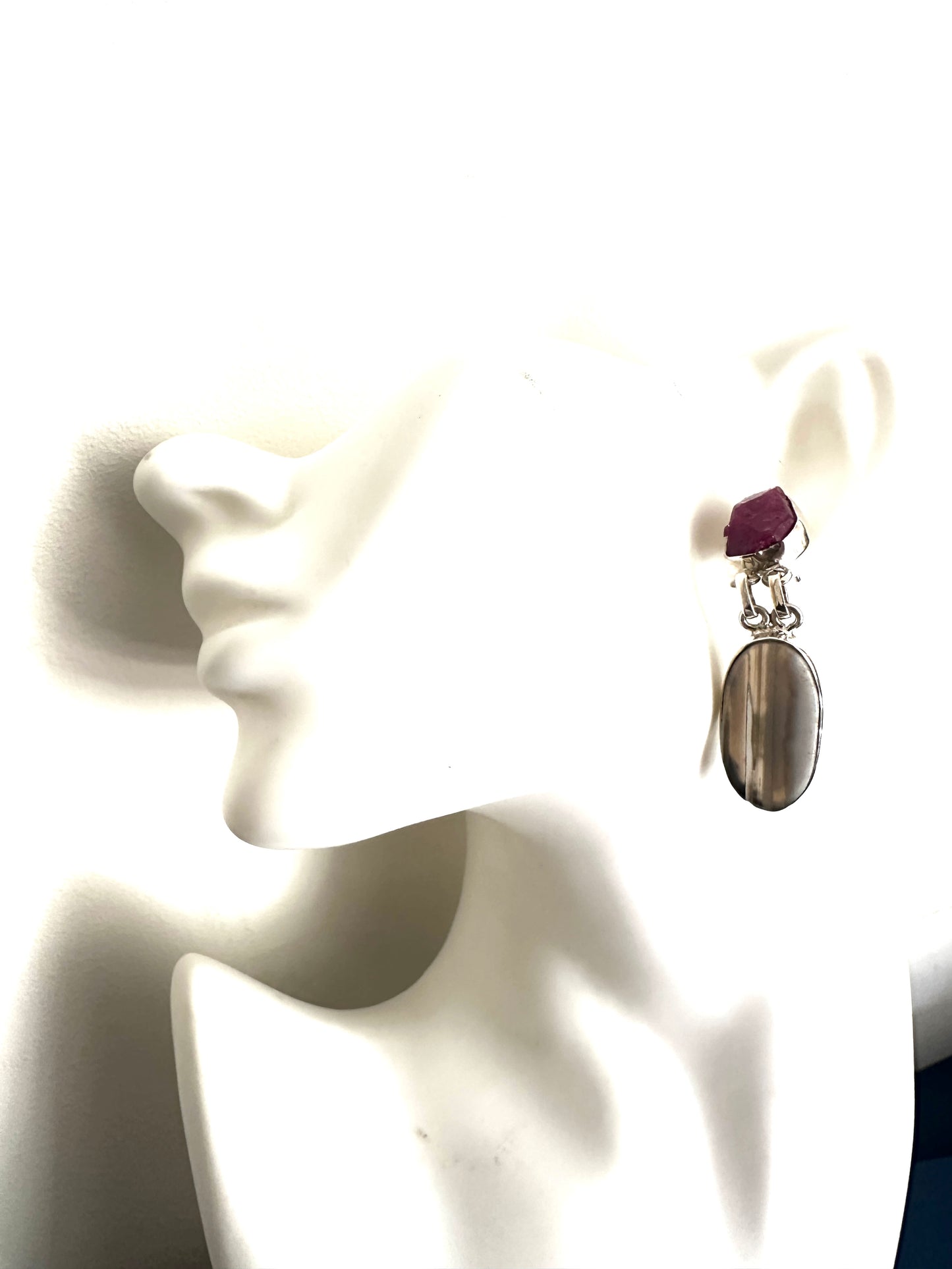 Ruby with Banded Onyx(Large)