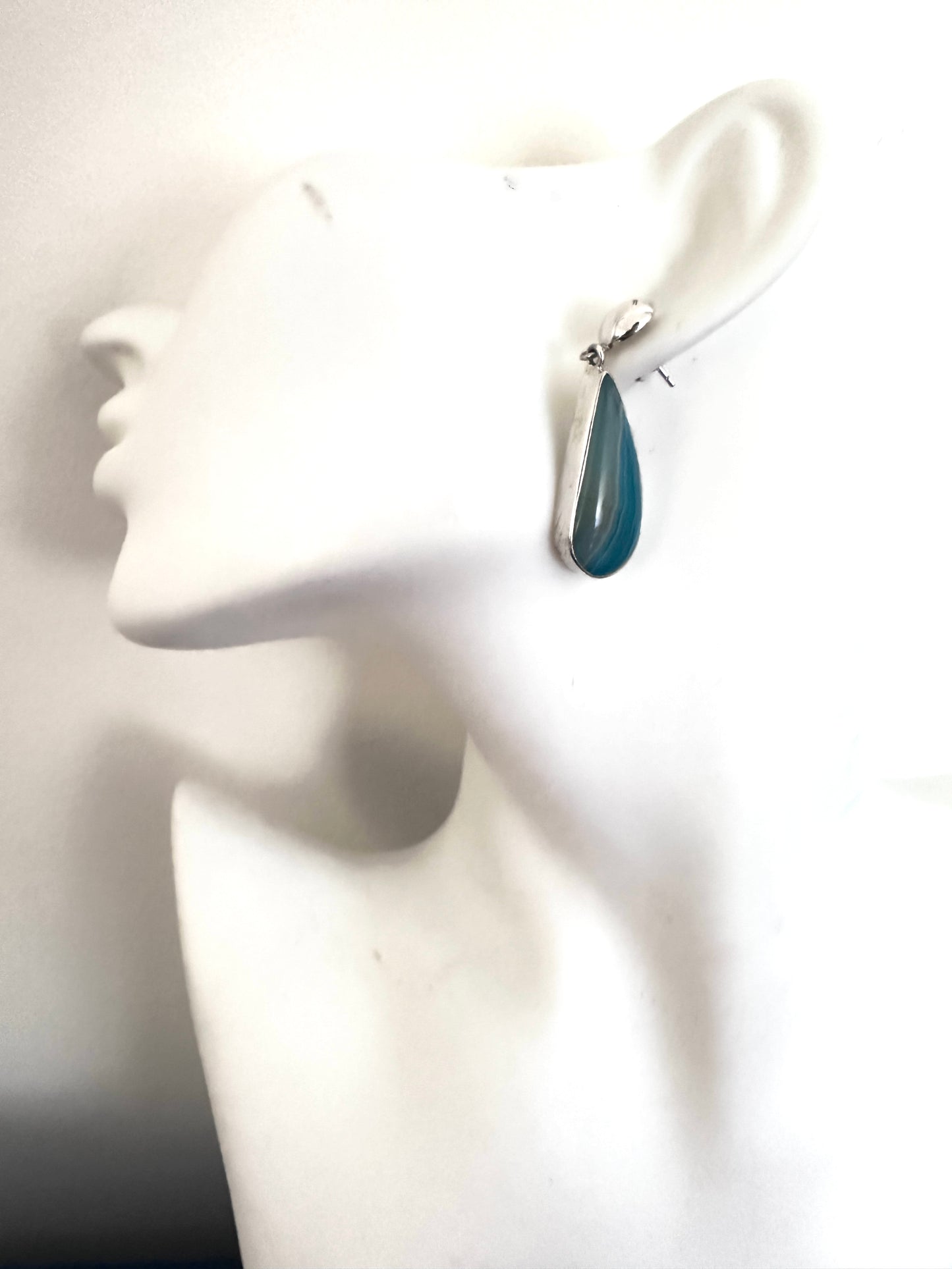 Blue Banded Onyx with Silver stud