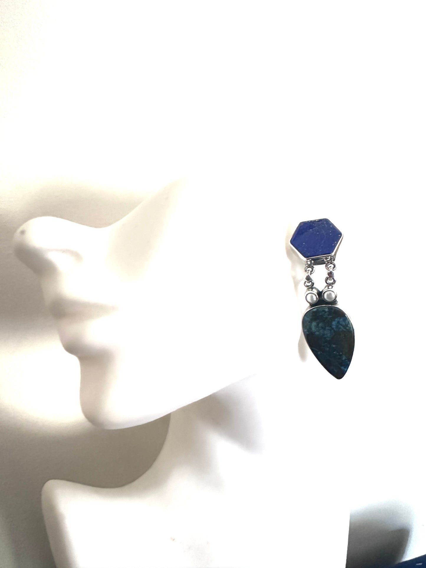 Lapis Lazuli with Pearl and Azurite
