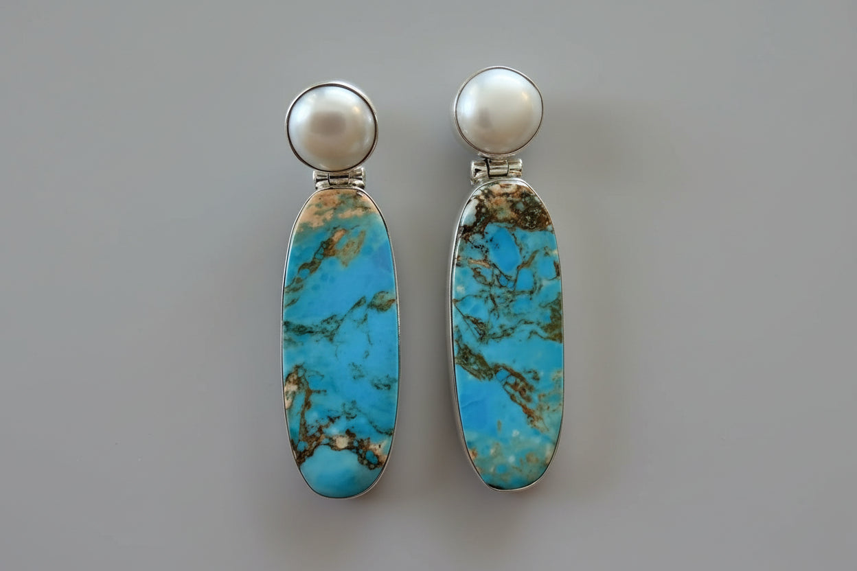 Magnesite with Pearl