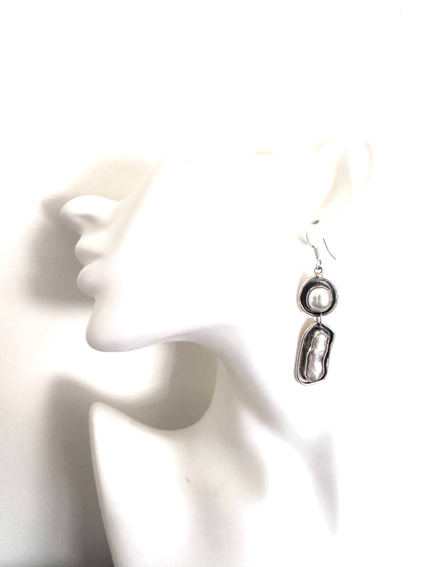 Pearl with Biwa Pearl