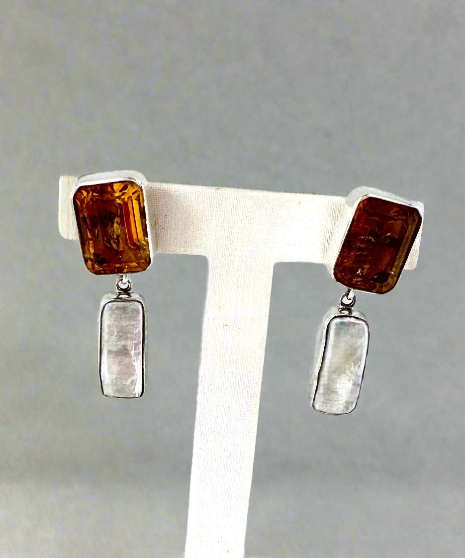 Citrine with Biwa Pearl