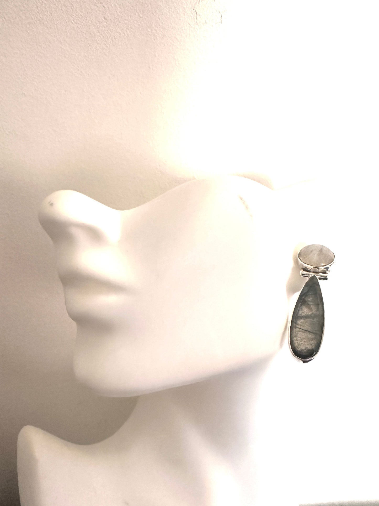 Labradorite with Rainbow Moonstone