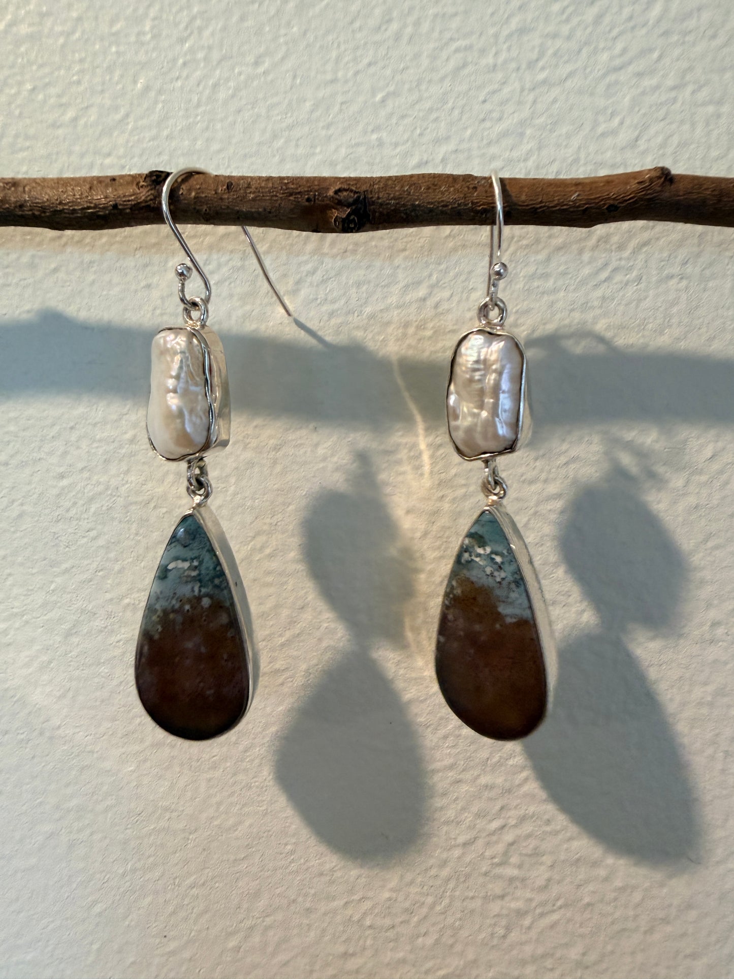 Moss Agate with Biwa Pearl