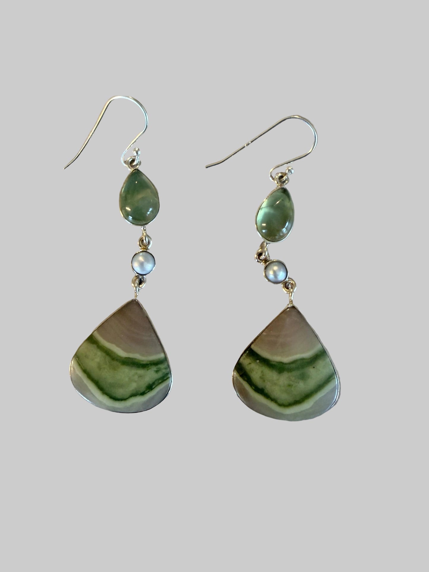 Samsonite with Pearl and Green Kyanite