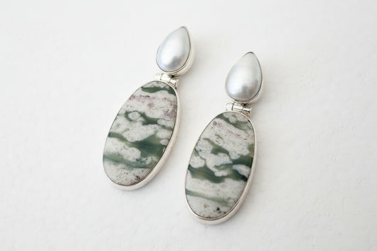 Baroque Pearl with Peace Jade