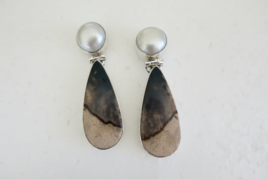 Baroque Pearl with Fossil Coral