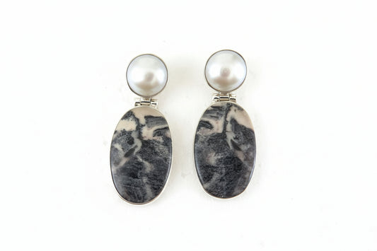 Baroque Pearl with Palm root