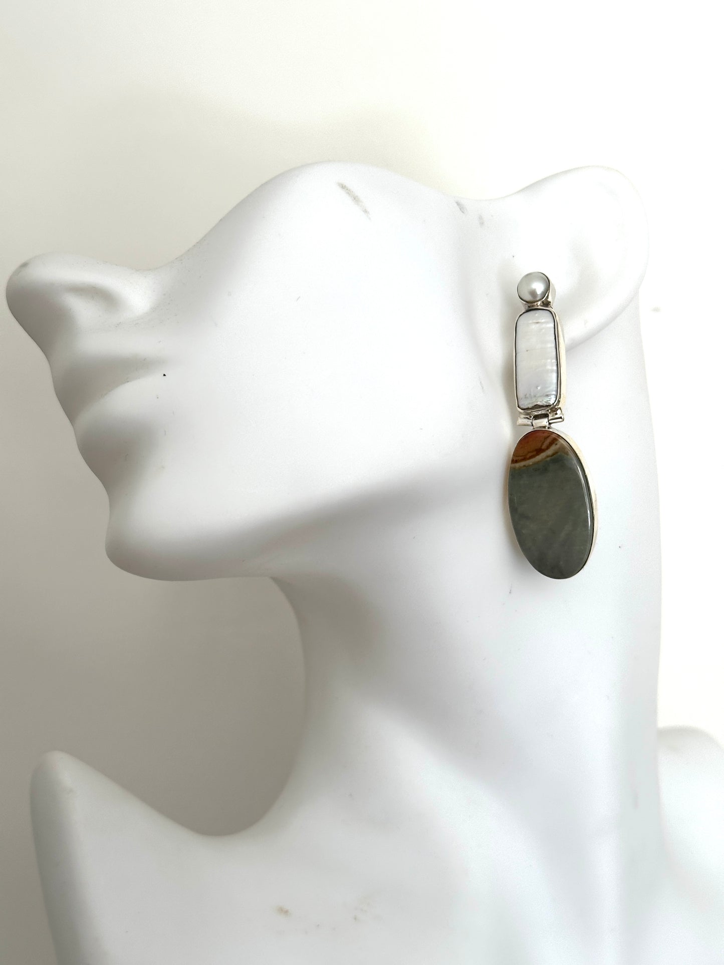 Calicrom Jasper with Pearl