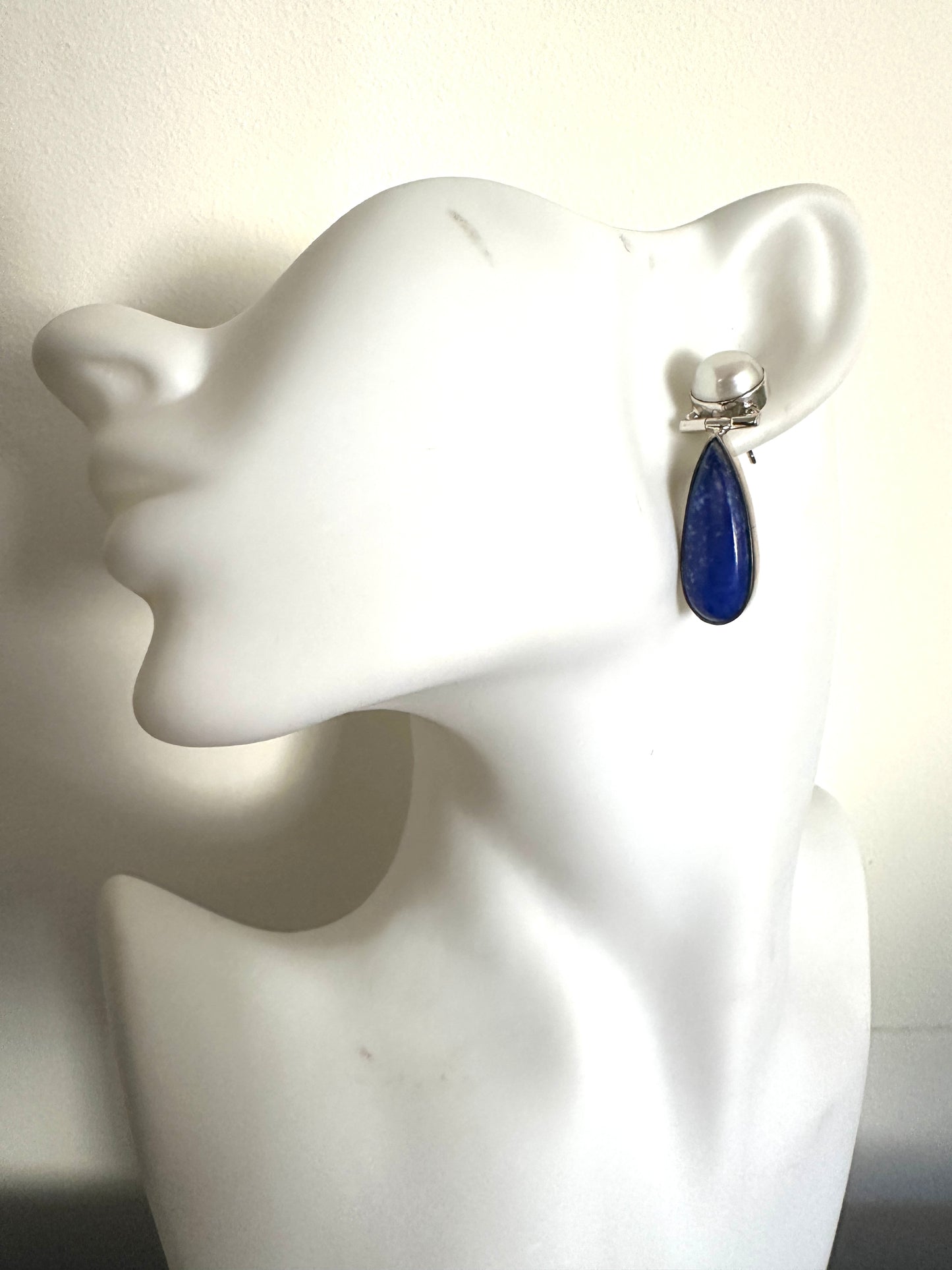 Lapis Lazuli with Pearl