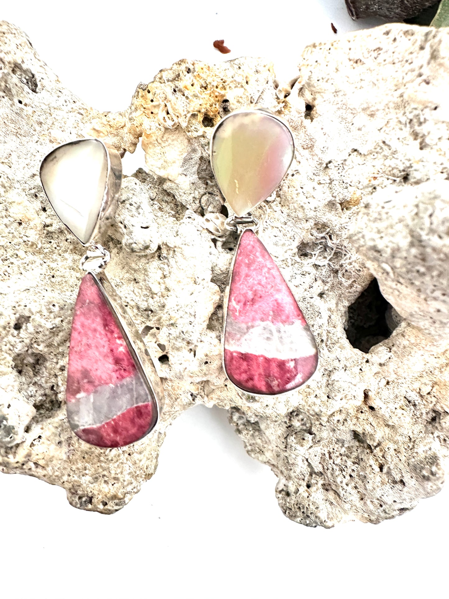 Thulite