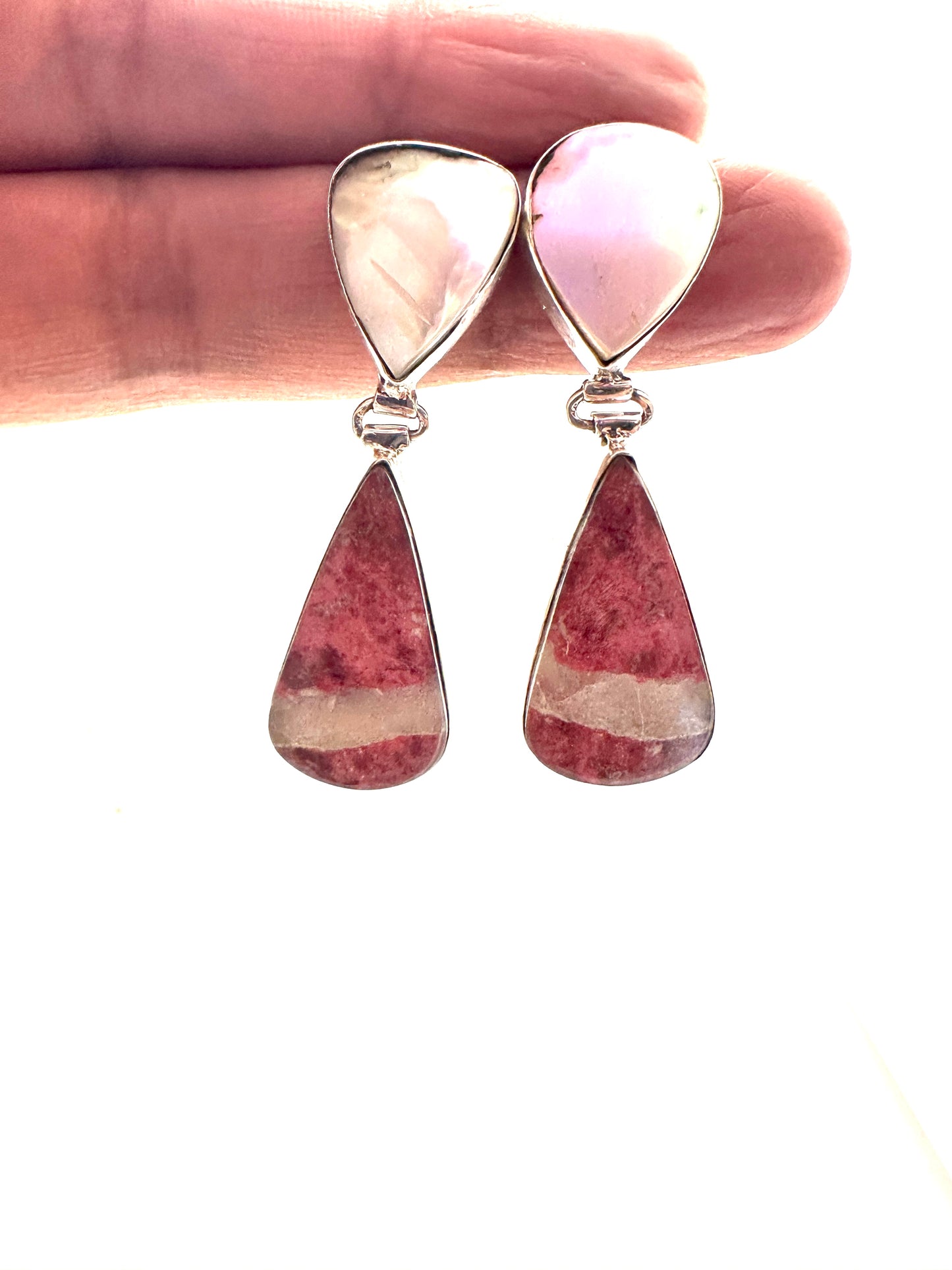 Thulite
