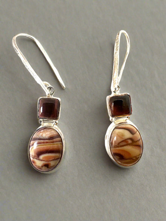 Mookaite Jasper with Tiger eye