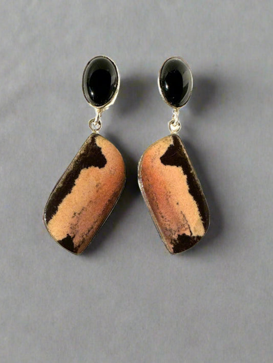 Rhodonite with Black Onyx