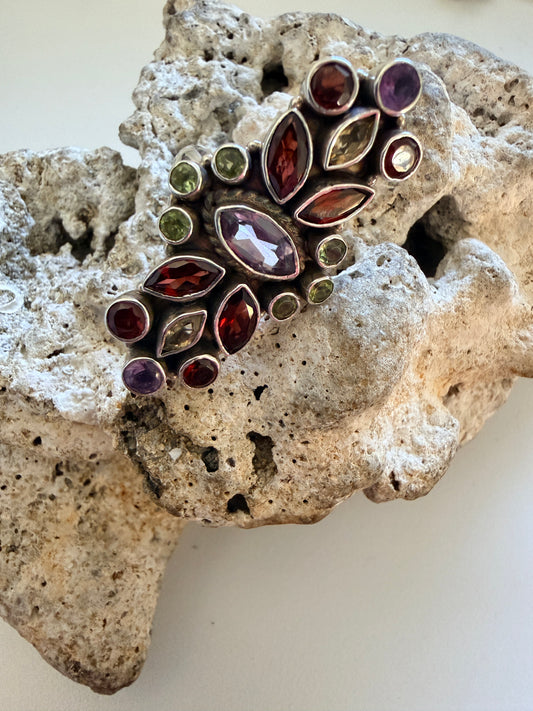 Multi Stone