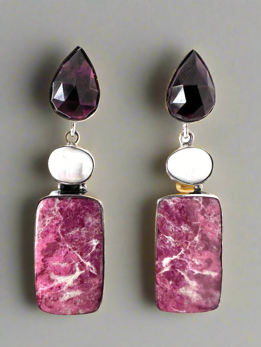 Thulite with Garnet and Pearl