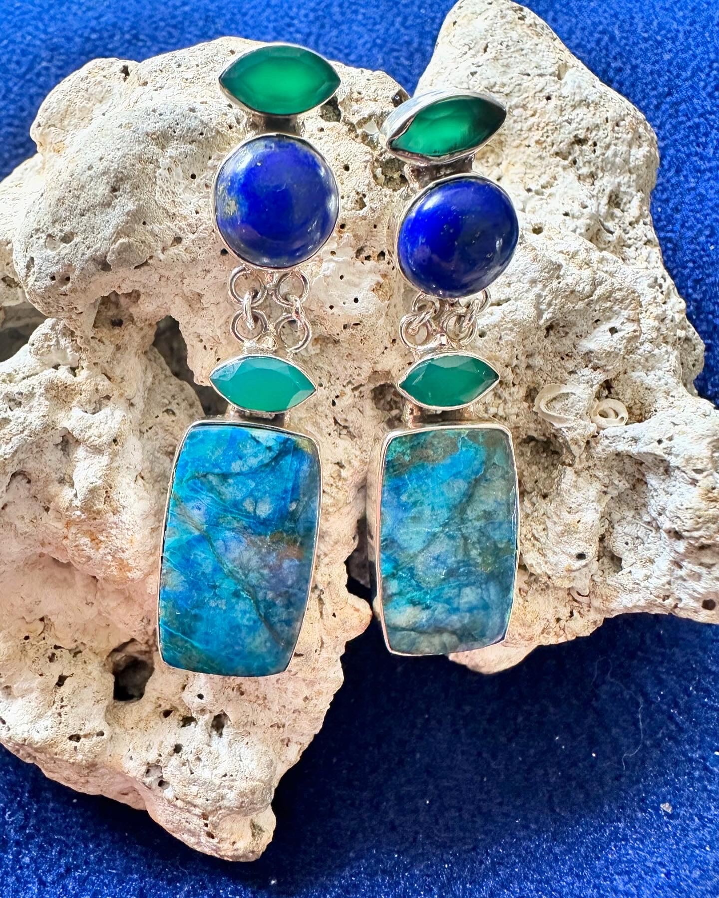 Azurite with Lapis Lazuli and Green Onyx